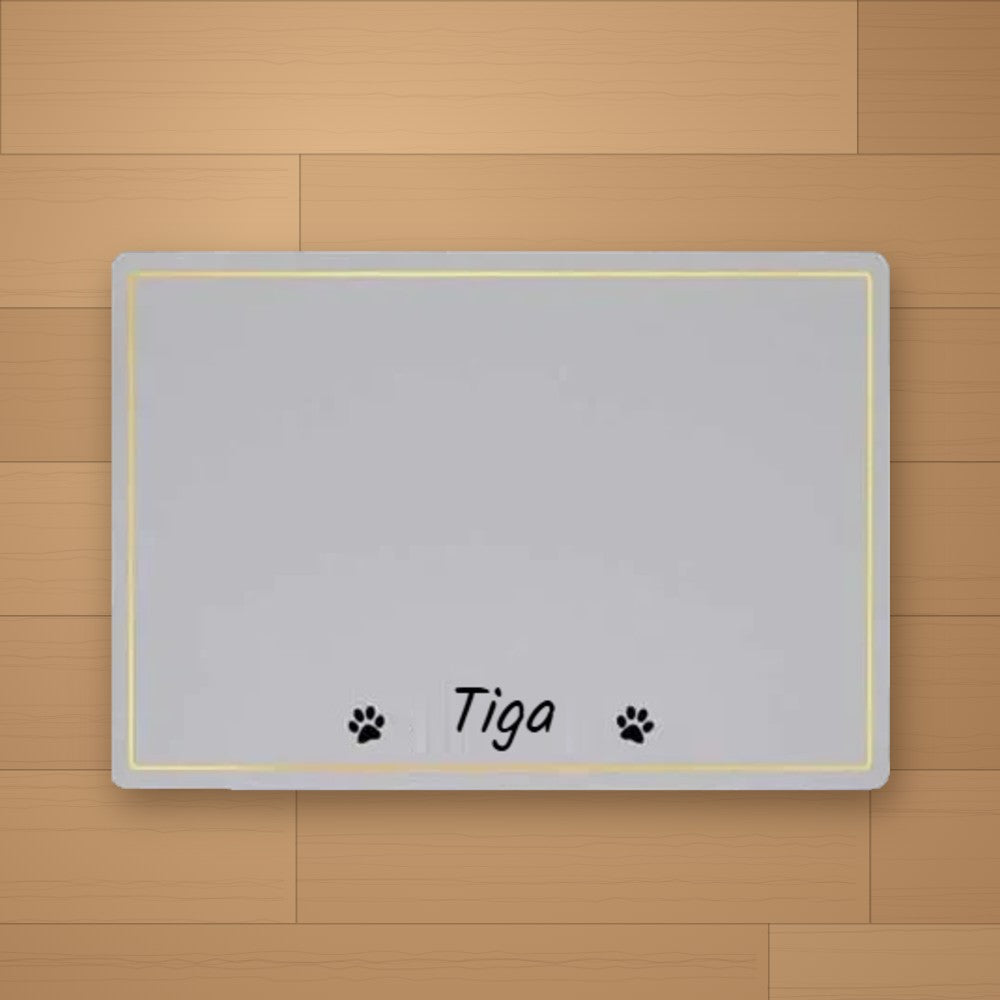 Tapis de gamelle personnalisé Gris clair - Patte - prénom Tiga